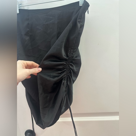 Black Mini Drawstring Skirt - Picture 3 of 7